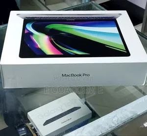 Photo - New Laptop Apple MacBook 8GB Apple M1 Pro SSD 256GB