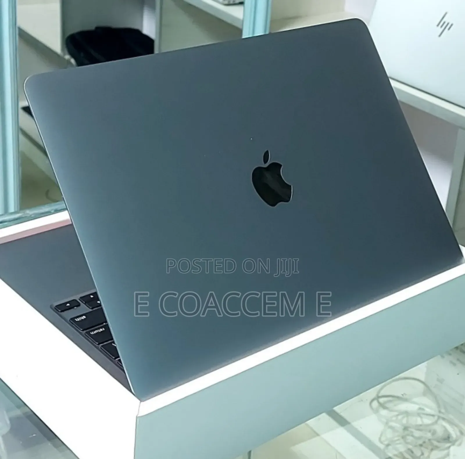 New Laptop Apple MacBook 8GB Apple M1 Pro SSD 256GB