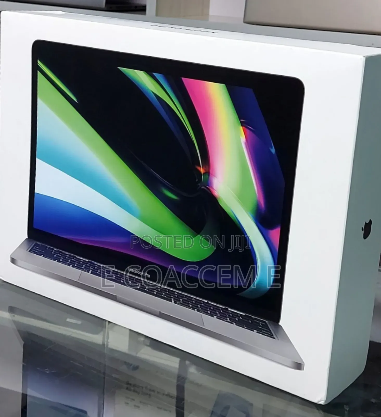 New Laptop Apple MacBook 8GB Apple M1 Pro SSD 256GB