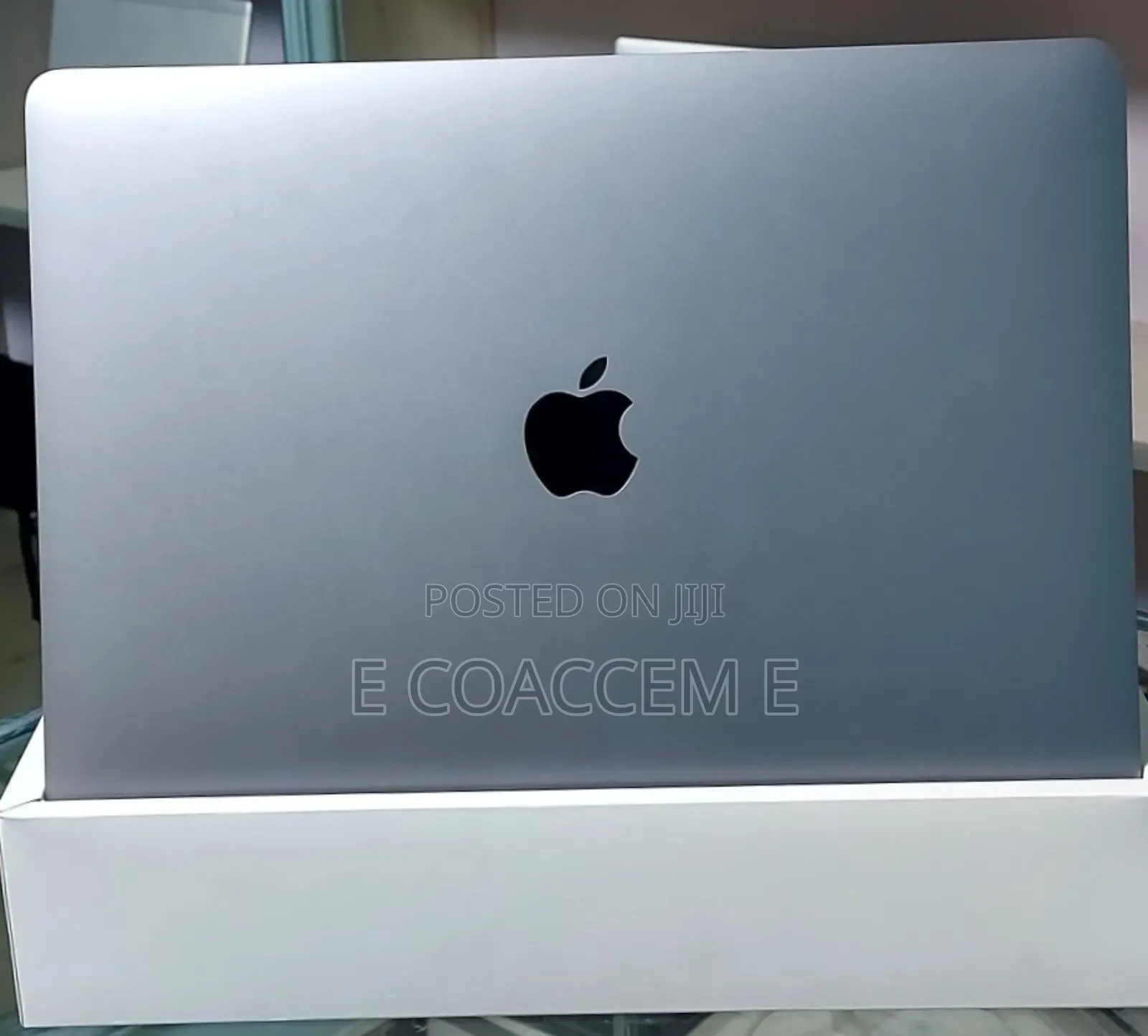 New Laptop Apple MacBook 8GB Apple M1 Pro SSD 256GB