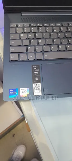 Photo - New Laptop Lenovo Flex 5 12GB Intel Core I7 SSD 512GB