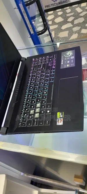New Laptop MSI GF63 16GB AMD Ryzen 7 SSD 512GB