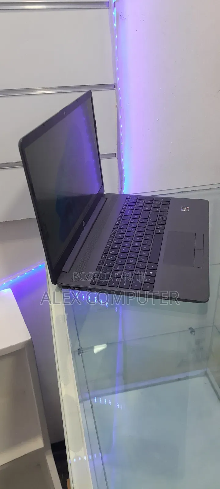 New Laptop HP Stream Notebook 8GB AMD Ryzen 5 SSD 256GB