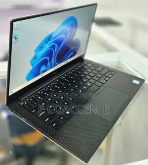 Photo - New Laptop Dell 8GB Intel Core I7 SSD 512GB