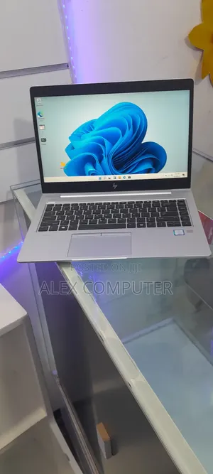 New Laptop HP EliteBook 840 G5 16GB Intel Core I5 SSD 512GB