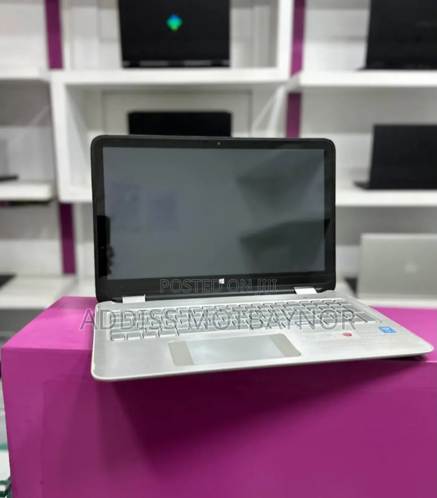 New Laptop HP Envy X360 8GB Intel Core I5 HDD 1T