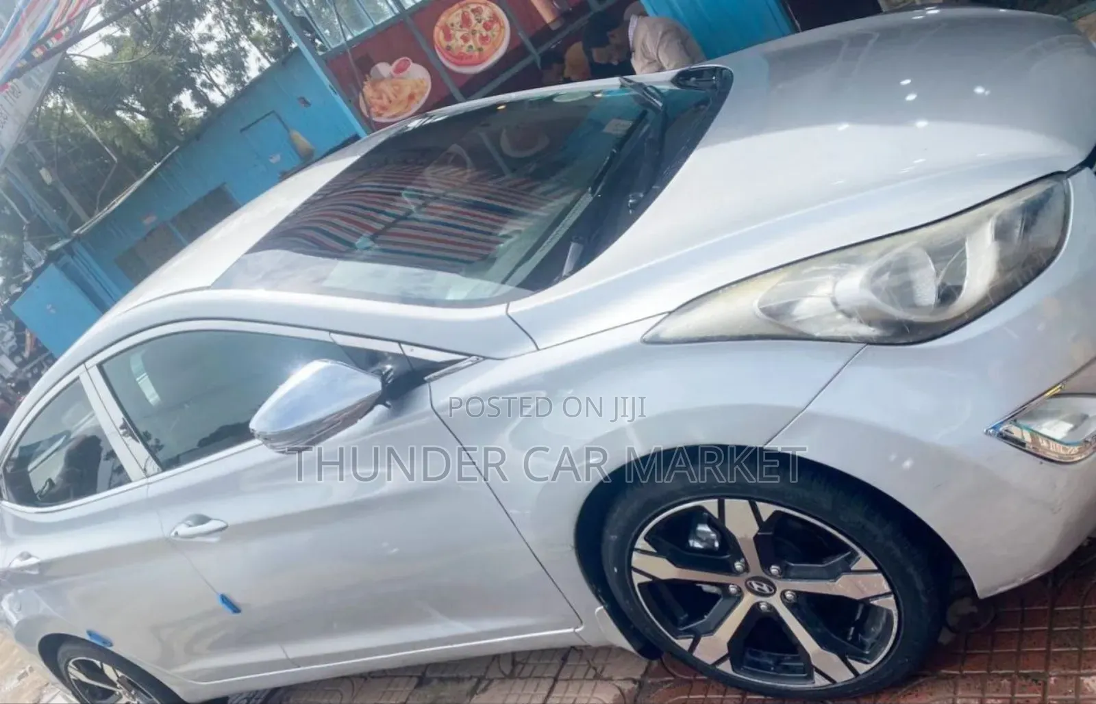 Hyundai Elantra 2012 Silver