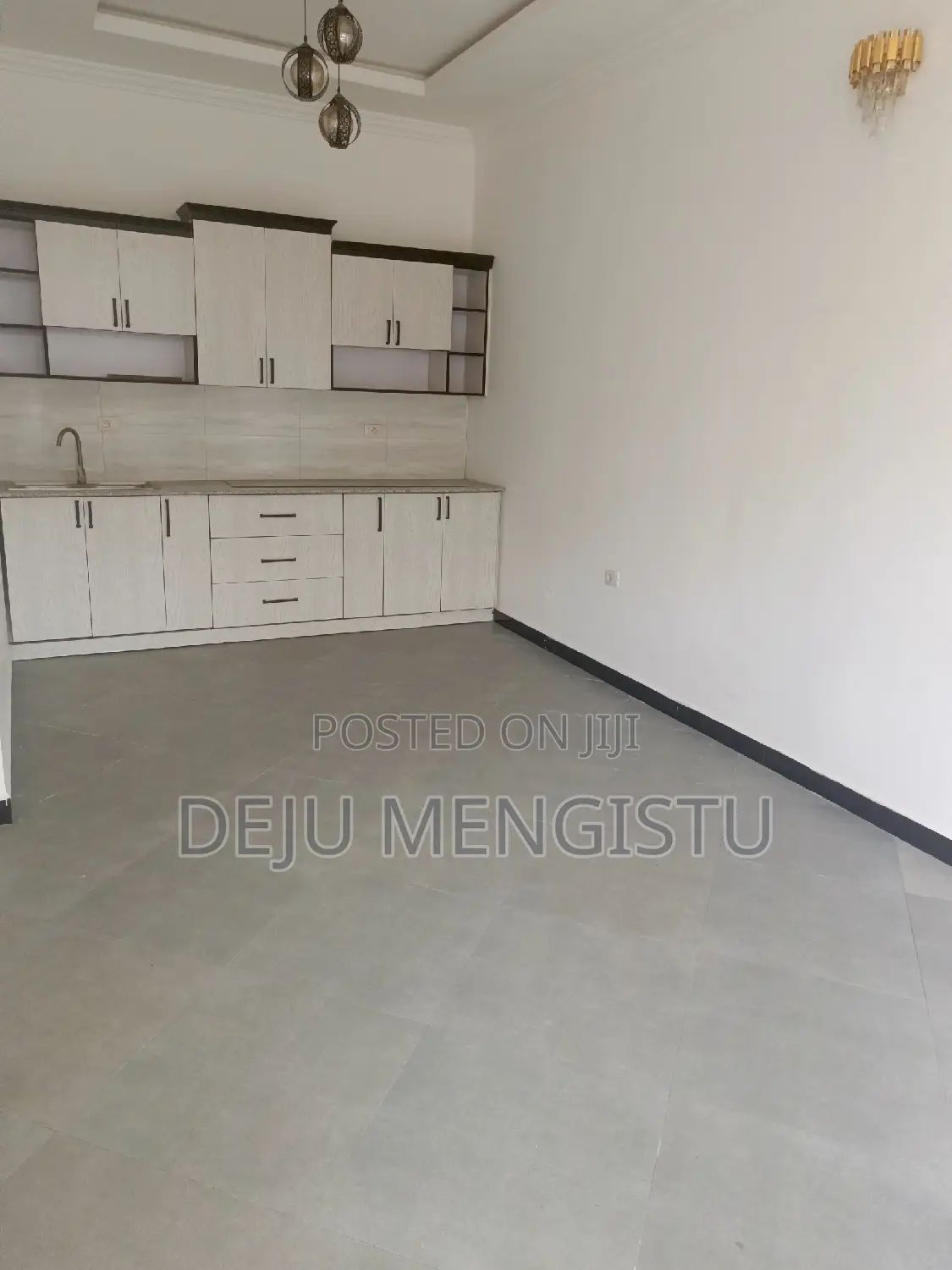 4bdrm Villa in ሰባ ሁለት, Bole for rent