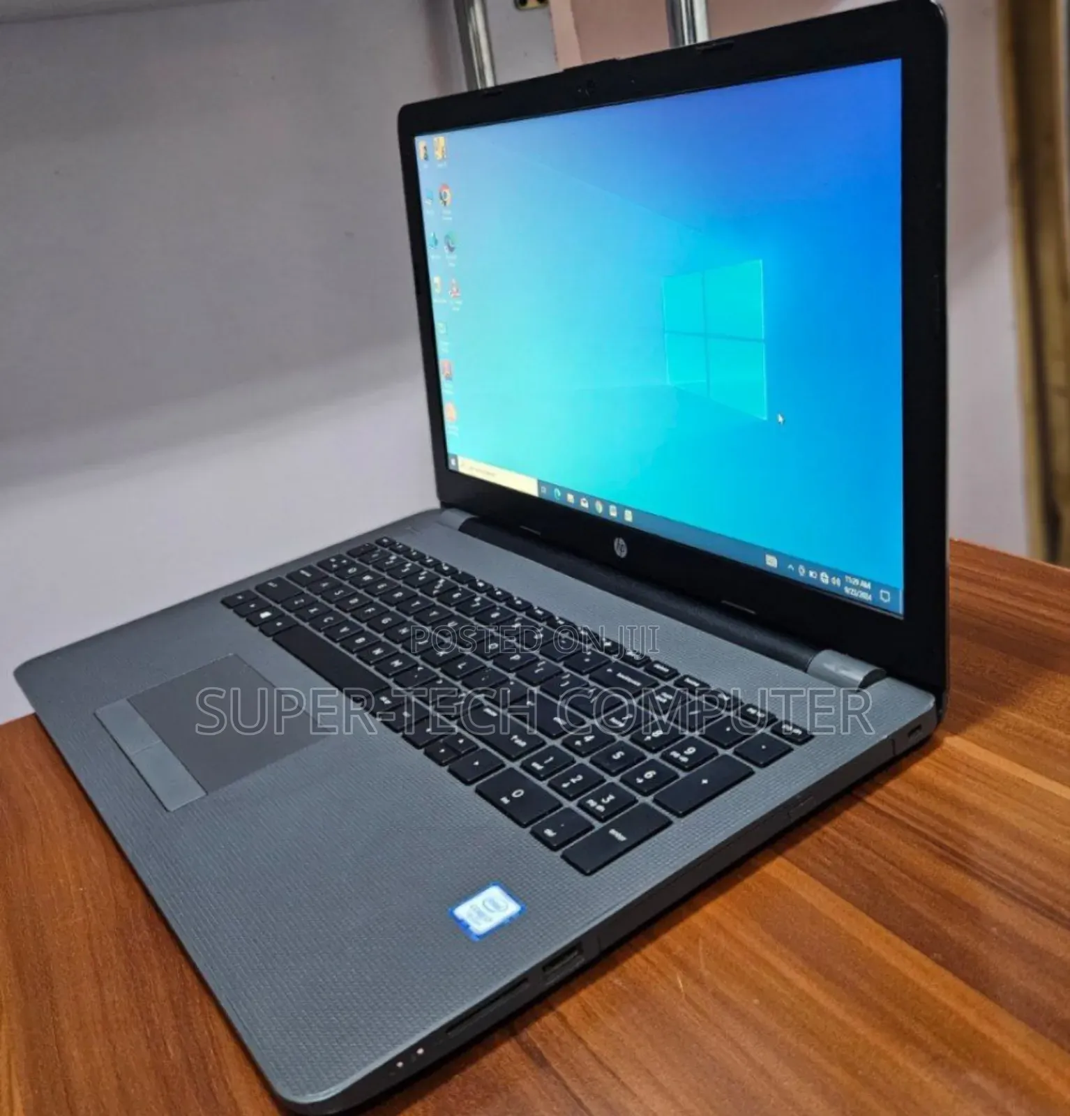 New Laptop HP Stream Notebook 8GB Intel Core I7 HDD 1T