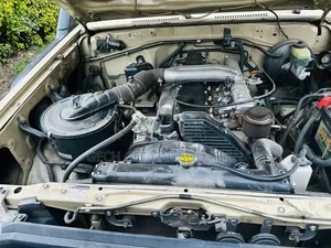 Toyota Land Cruiser 2015 Gold