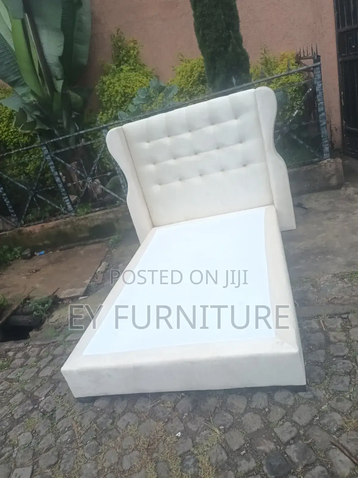 ዘመንኛ አልጋዎች