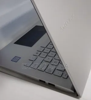 Laptop Asus VivoBook 15 X505BA 12GB Intel Core I5 SSD 512GB