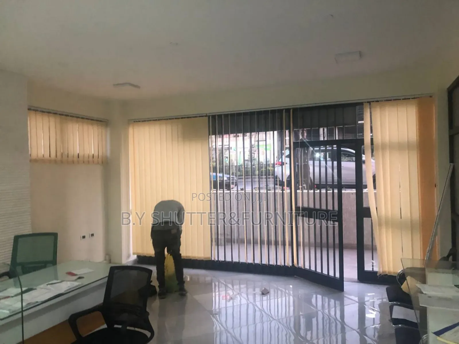 Curtain Shutter Shatter Shater