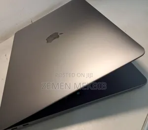 Photo - New Laptop Apple MacBook Air 2020 M1 8GB AMD Ryzen 7 SSD 256GB