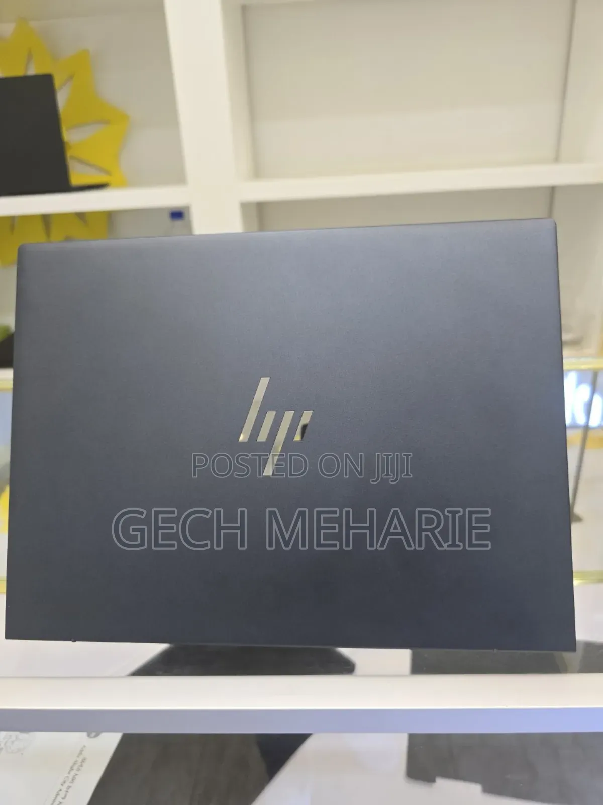 New Laptop HP Dragonfly Folio 16GB Intel Core I7 SSD 512GB