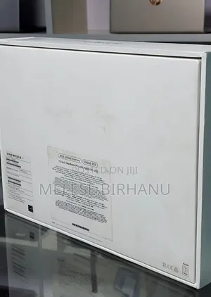 Photo - New Laptop Apple MacBook Pro 2020 M1 8GB Apple M1 SSD 256GB