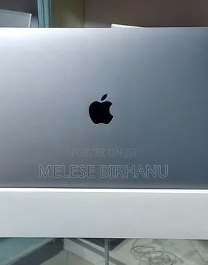 New Laptop Apple MacBook Pro 2020 M1 8GB Apple M1 SSD 256GB