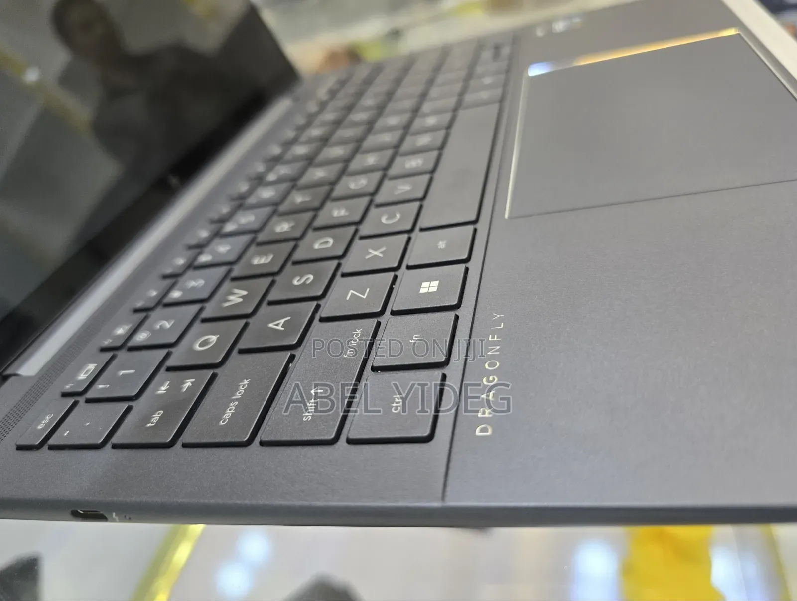 New Laptop HP Dragonfly G4 16GB Intel Core I7 SSD 512GB