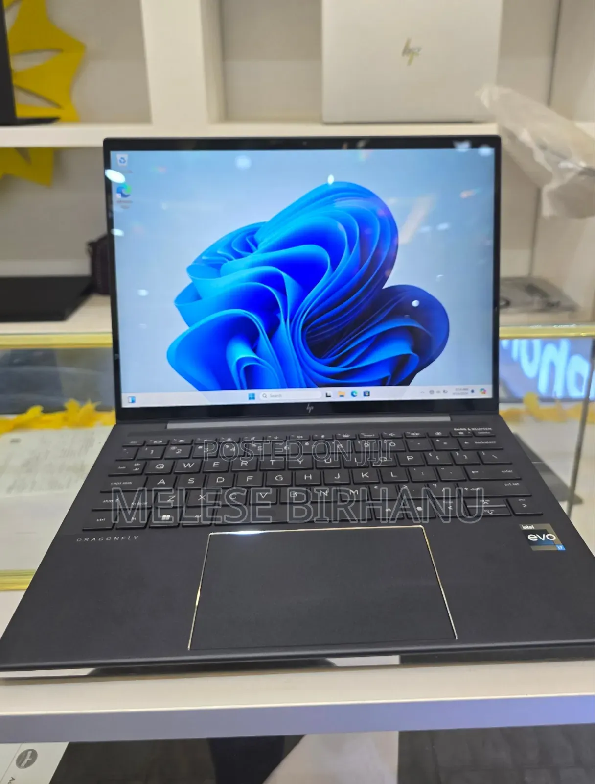 New Laptop HP Elite Dragonfly G4 16GB Intel Core I7 SSD 512GB