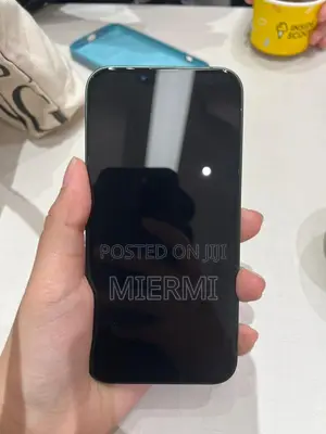 Photo - Apple iPhone 13 128 GB Green