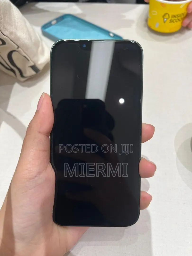 Apple iPhone 13 128 GB Green in Bole Mobile Phones, Ethio Amazon Orginal Phone