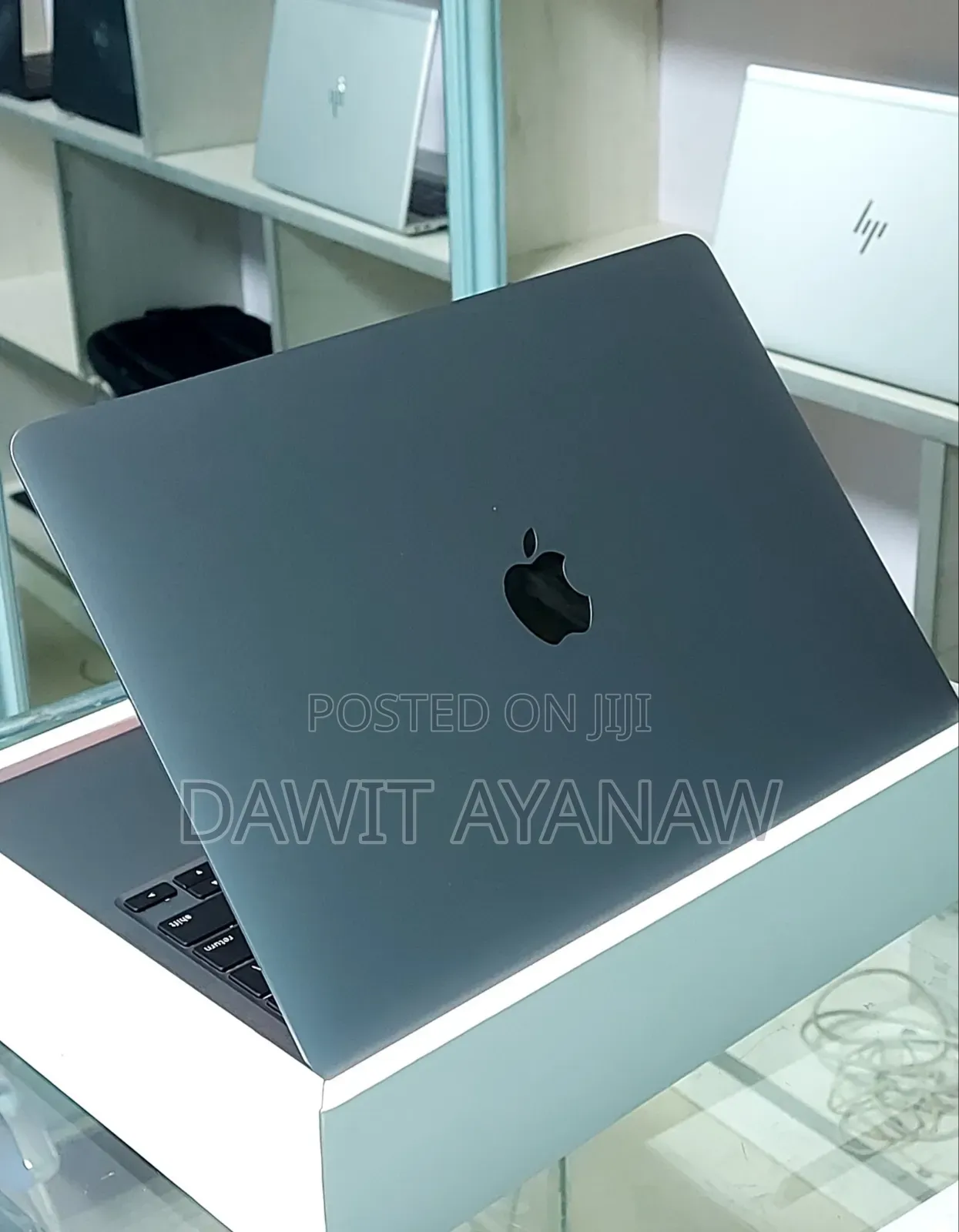 New Laptop Apple MacBook Pro 2021 M1 8GB Apple M1 SSD 256GB