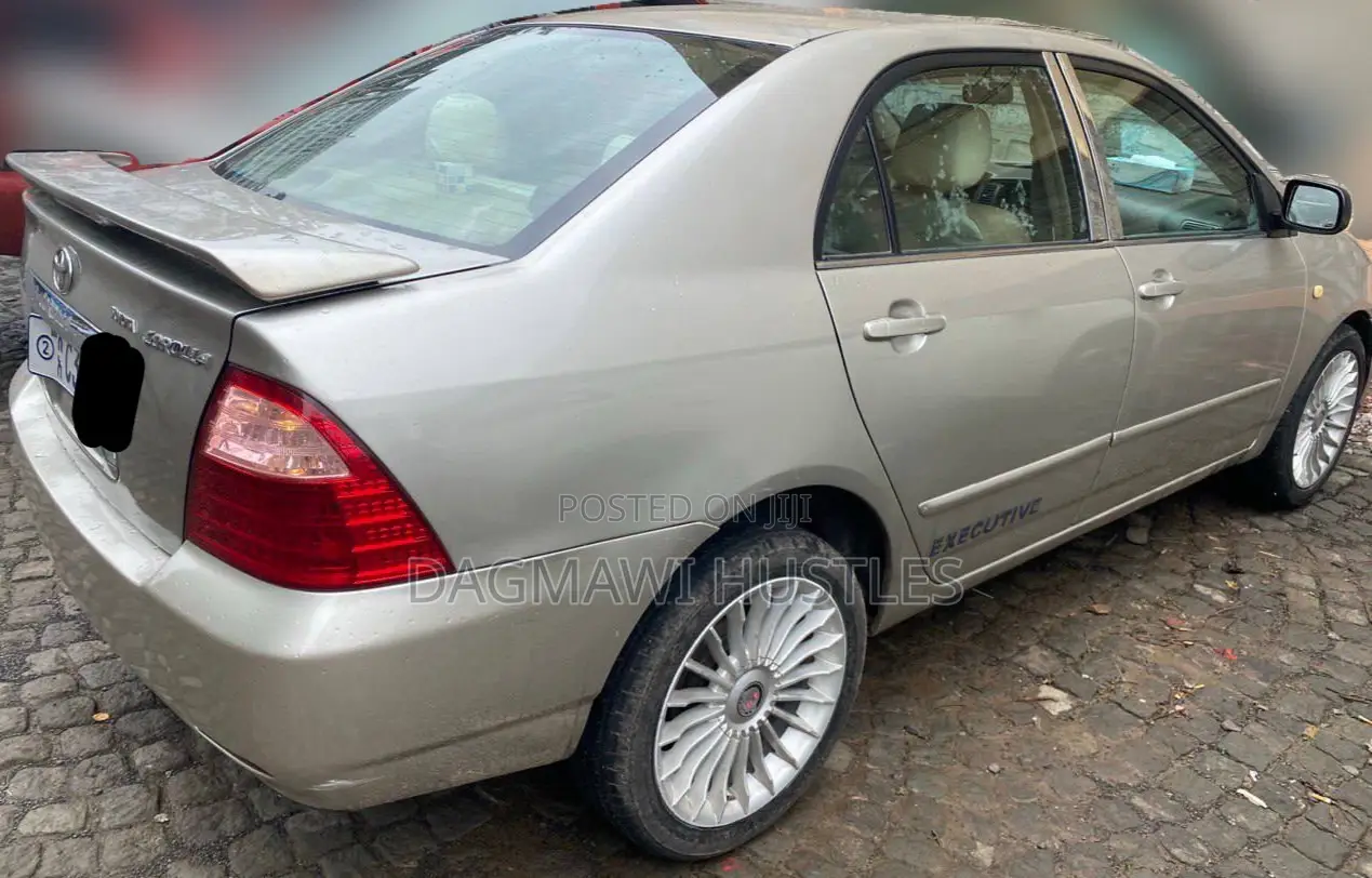 Toyota Corolla 2006 Gold