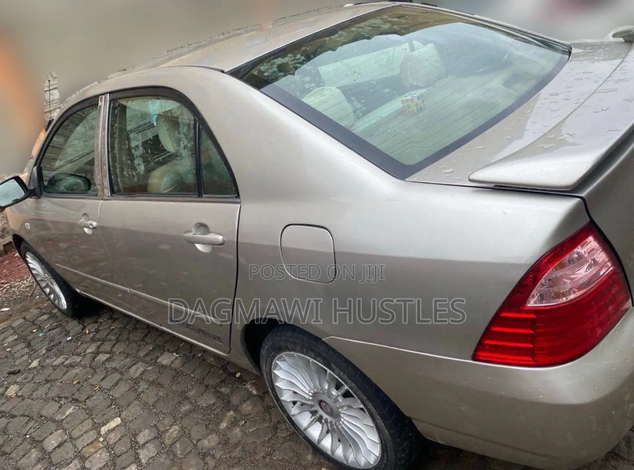 Toyota Corolla 2006 Gold