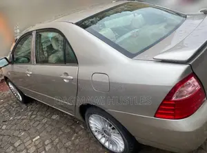 Toyota Corolla 2006 Gold
