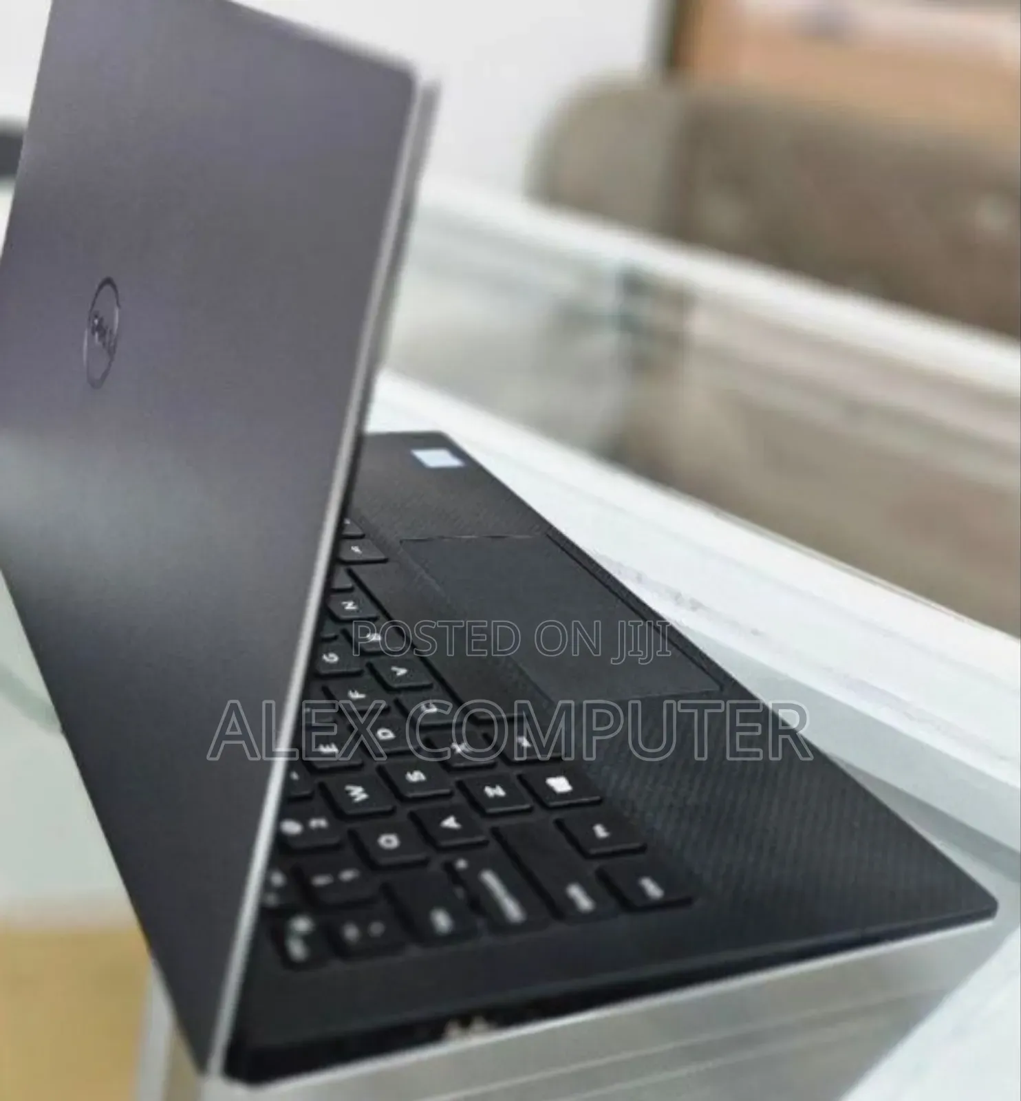New Laptop Dell XPS 13 8GB Intel Core I7 SSD 512GB