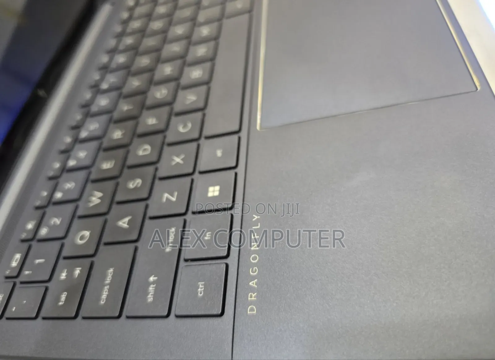 New Laptop HP Dragonfly G1 16GB Intel Core I7 SSD 512GB