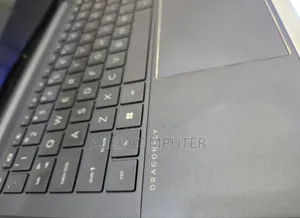 New Laptop HP Dragonfly G1 16GB Intel Core I7 SSD 512GB