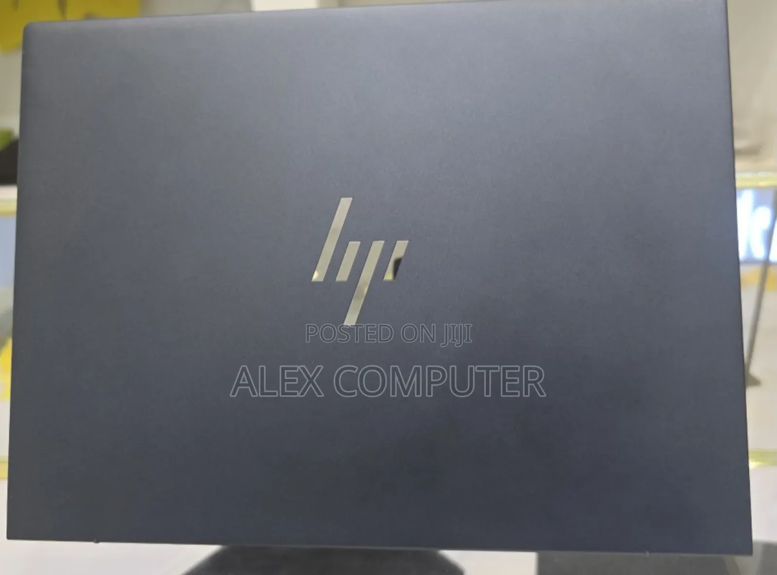 New Laptop HP Dragonfly G1 16GB Intel Core I7 SSD 512GB