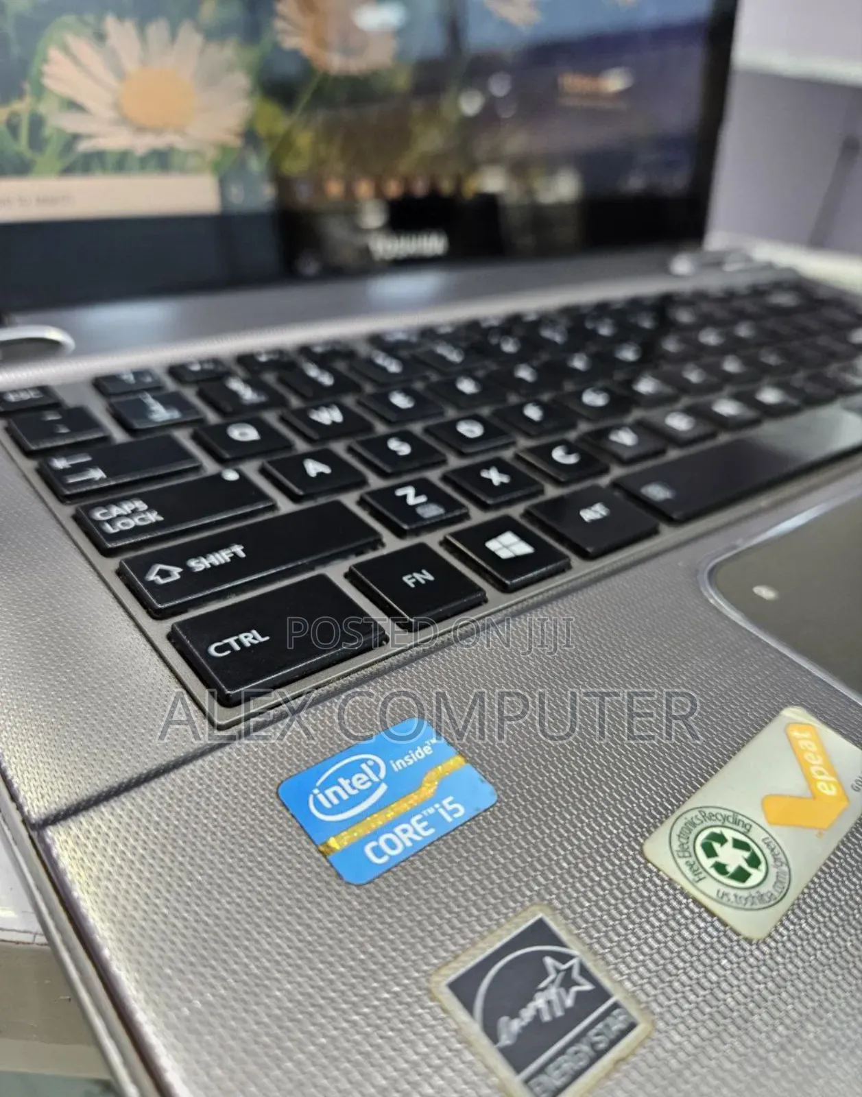 New Laptop Toshiba Satellite C55 4GB Intel Core I5 HDD 700GB