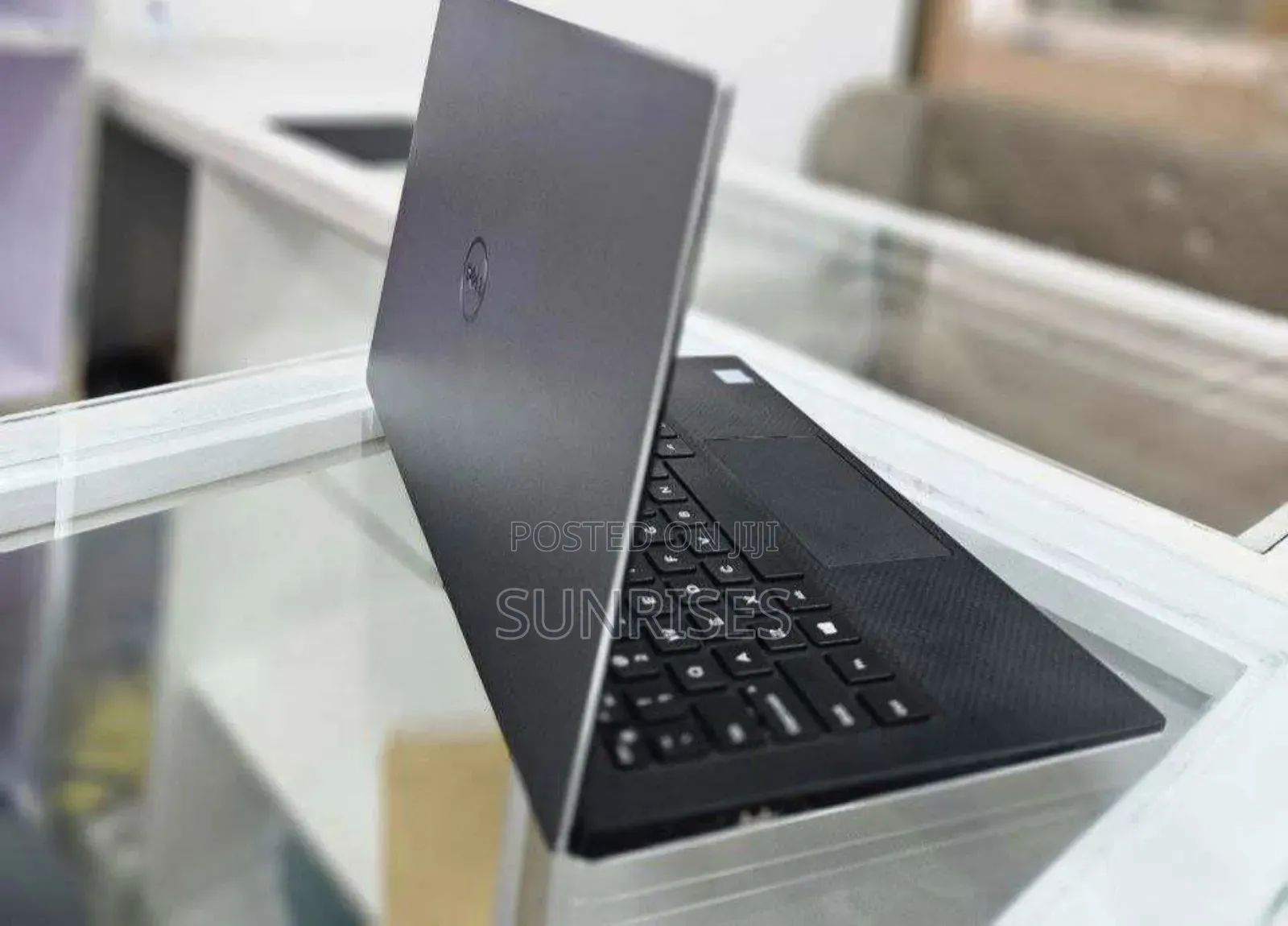 New Laptop Dell XPS 13 8GB Intel Core I7 SSD 512GB