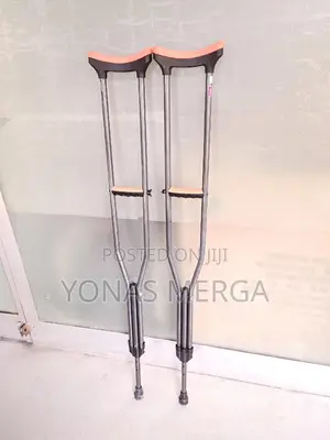 Photo - Crutches፸፷crutches፺፩cranch፼፬crunch፲፹crutches፸፮crutches