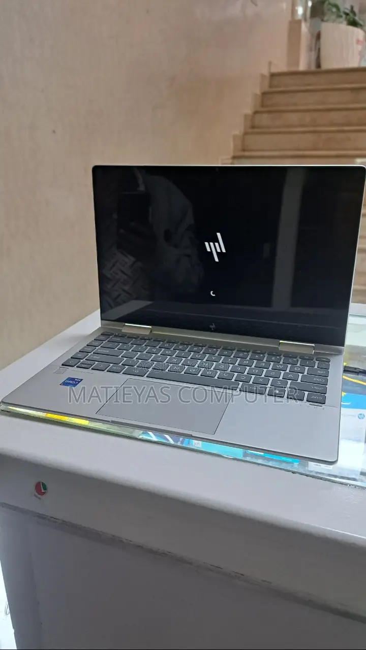 New Laptop HP Envy X360 16GB Intel Core I7 SSD 1T