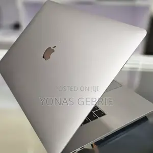 Photo - New Laptop Apple MacBook 2016 16GB Intel Core I7 SSD 256GB