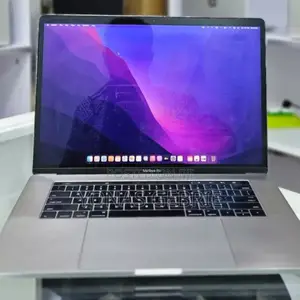 New Laptop Apple MacBook 2016 16GB Intel Core I7 SSD 256GB