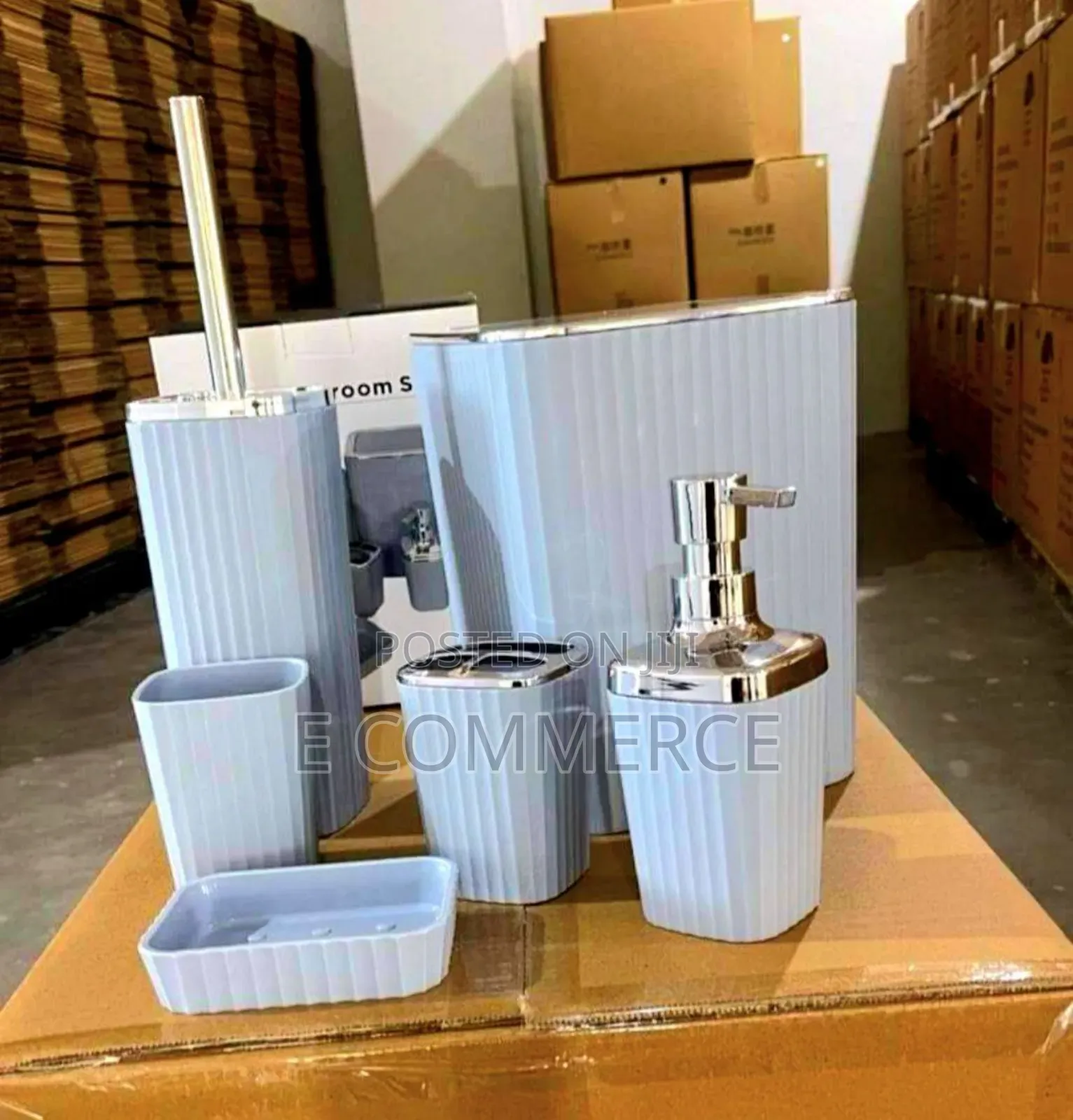 6pcs Bathroom Set 6 ዓይነት የመፀዳጃ ቤትና የንፅህና መጠበቂያዎች
