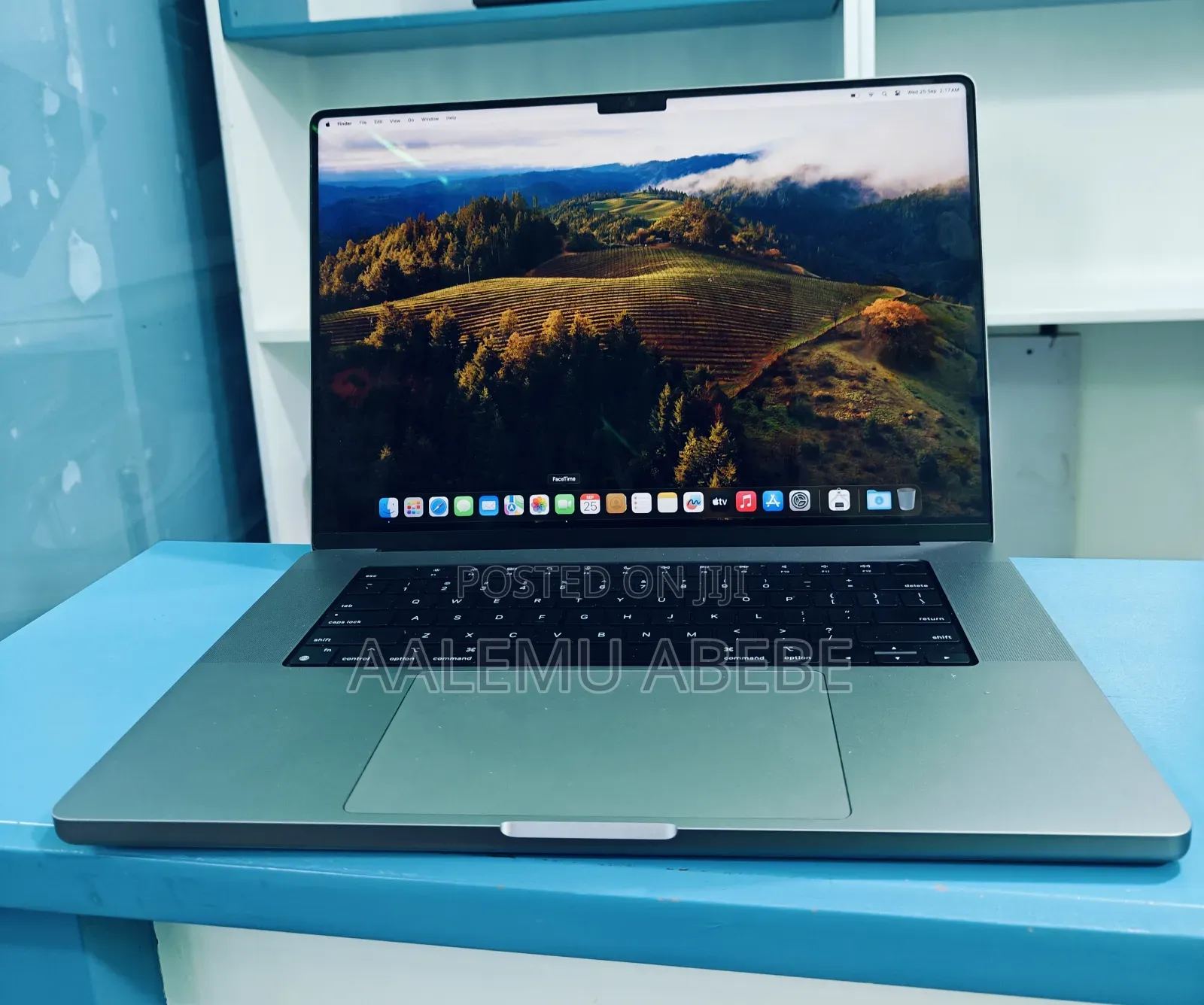 New Laptop Apple MacBook Pro 2021 M1 16GB Apple M1 Pro SSD 1T