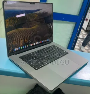 New Laptop Apple MacBook Pro 2021 M1 16GB Apple M1 Pro SSD 1T