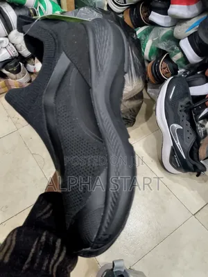 Skecher Black High Quality Snaeker for You