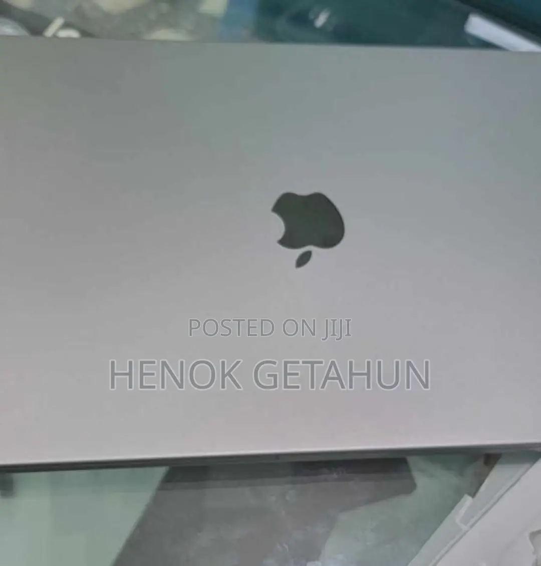 New Laptop Apple MacBook Pro M1 8GB Apple M1 SSD 256GB