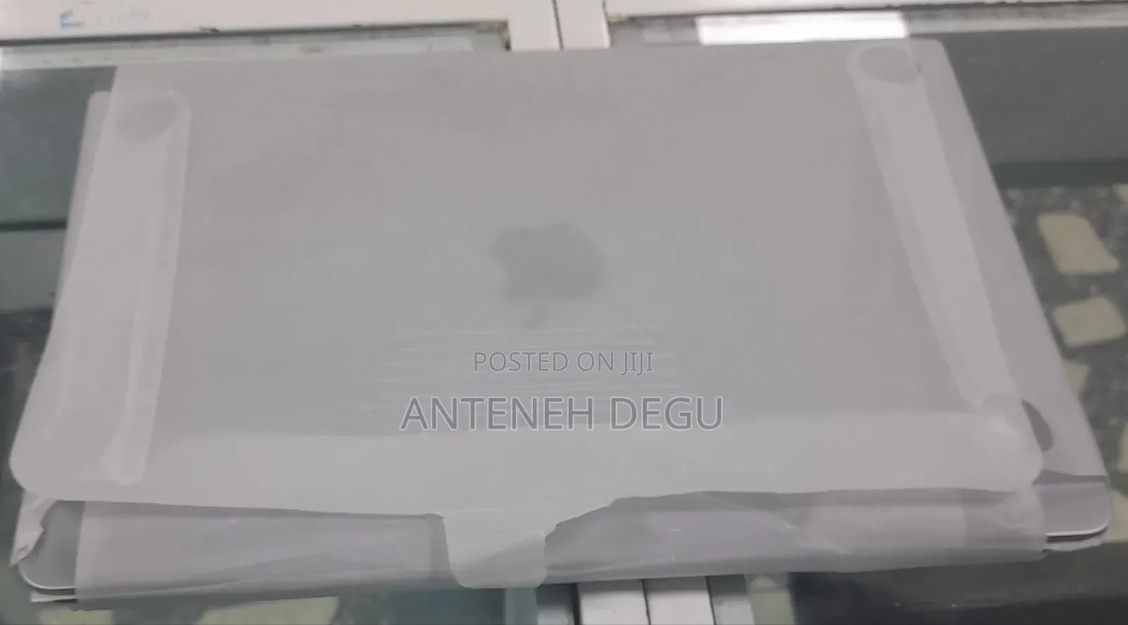 New Laptop Apple MacBook Air 2024 M3 13-Inch 16GB Apple M3 SSD 512GB