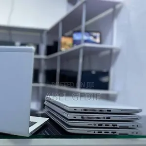 Photo - New Laptop HP EliteBook 840 16GB Intel Core I5 SSD 512GB