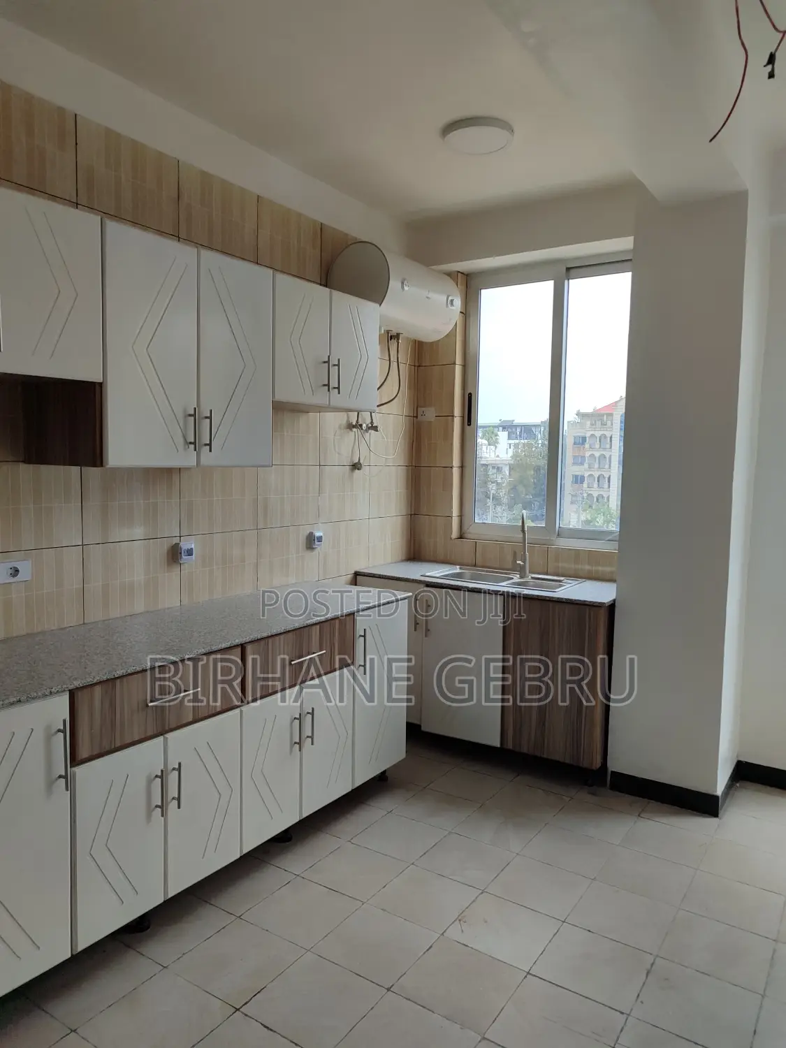 5bdrm Penthouse in Lixury Apartiment, Bole for rent