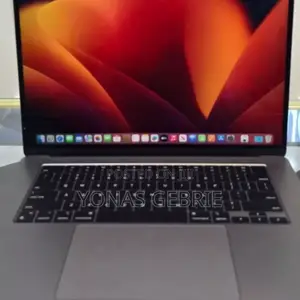 Photo - New Laptop Apple MacBook Air 2022 M2 8GB Apple M2 SSD 256GB