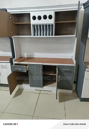 ኪችን / ካቢኔት