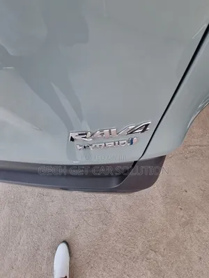 New Toyota RAV4 2024 Green